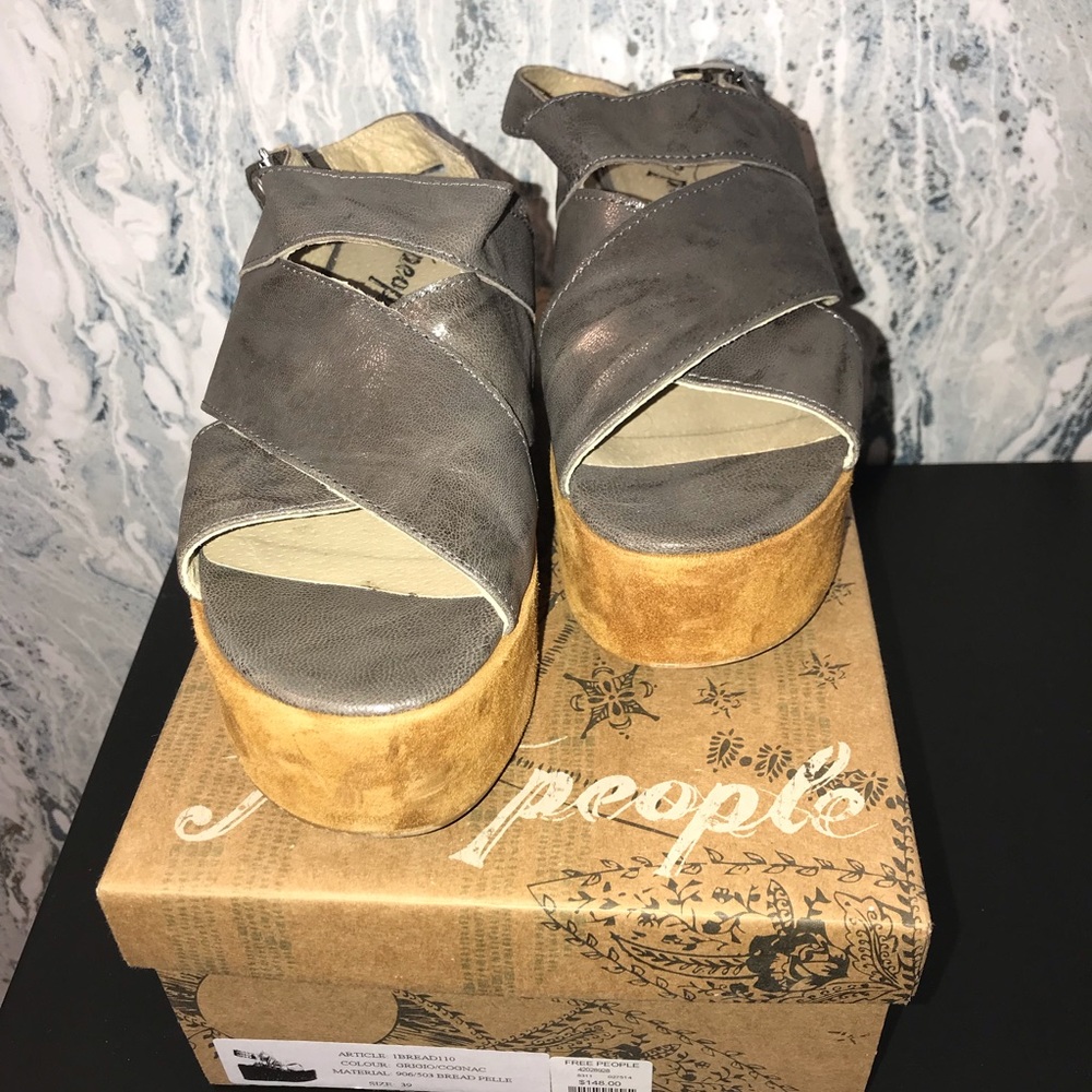 Free People Color Block Platform. Barley Worn - image 2